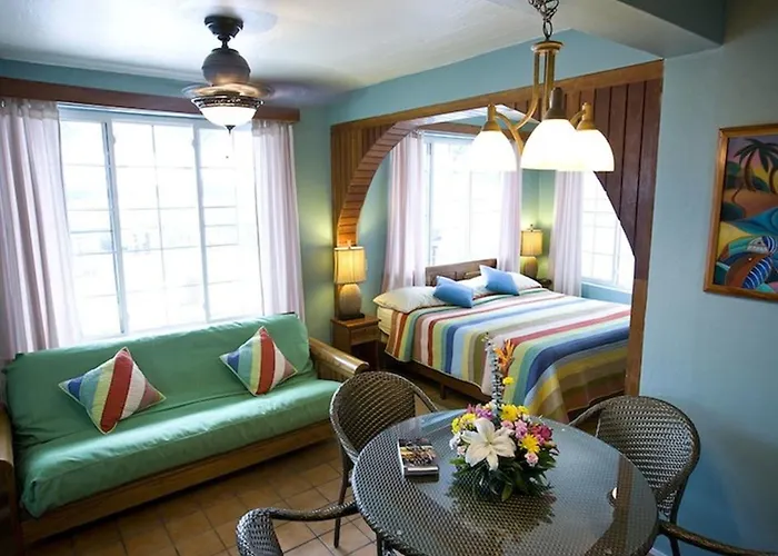 Blue Tang - Beachfront And Pool 3* San Pedro (Ambergris Caye)
