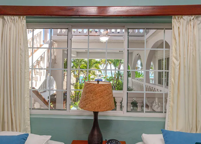 Blue Tang - Beachfront And Pool 3* San Pedro (Ambergris Caye)