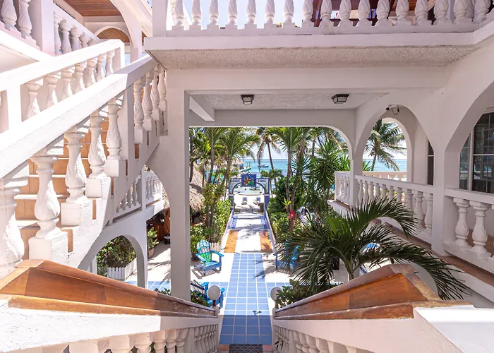 Blue Tang - Beachfront And Pool San Pedro (Ambergris Caye)