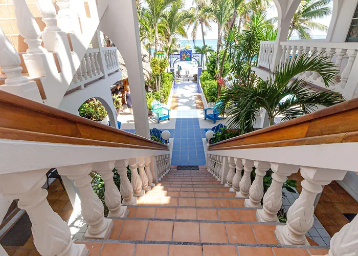 Hotel Blue Tang - Beachfront And Pool San Pedro (Ambergris Caye)